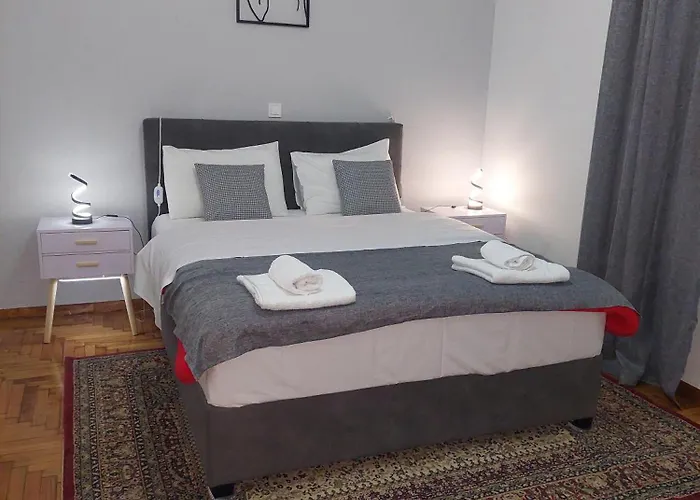 Artemis Modern Apartment