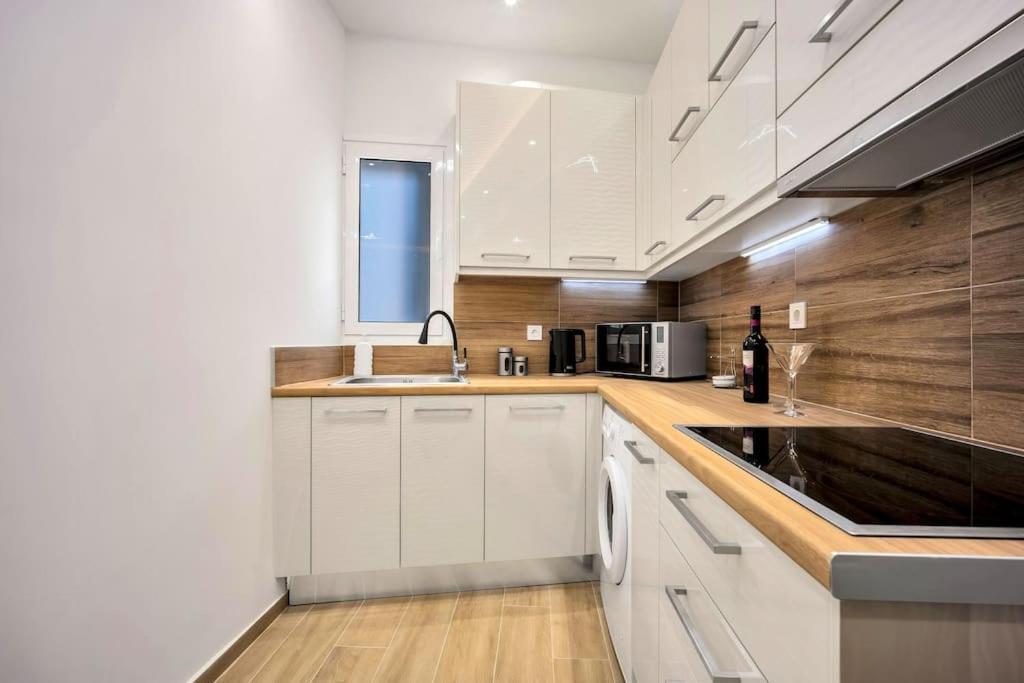 Artemis Modern Apartament *